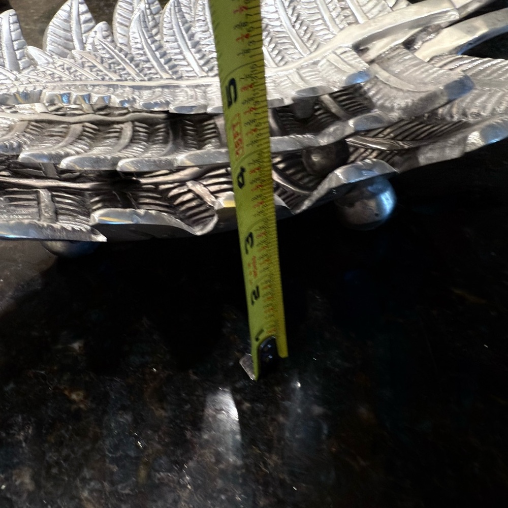 Silver Leaf-Shaped Decorative Trays - Picture 9 of 14